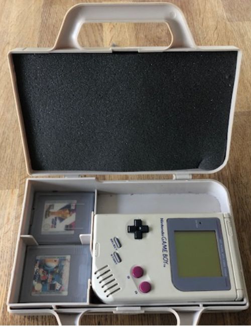 Valise de transport Nintendo Game Boy Model N° GB-80