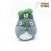 Ghibli - Mon Voisin Totoro - Peluche Totoro Avec Sa Feuille